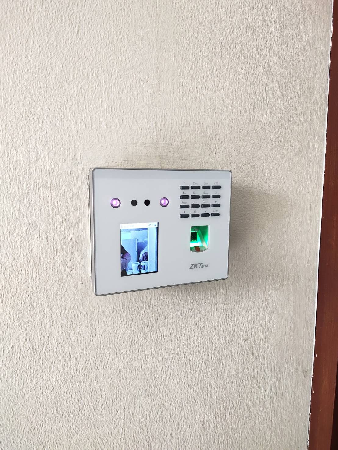 64721 0